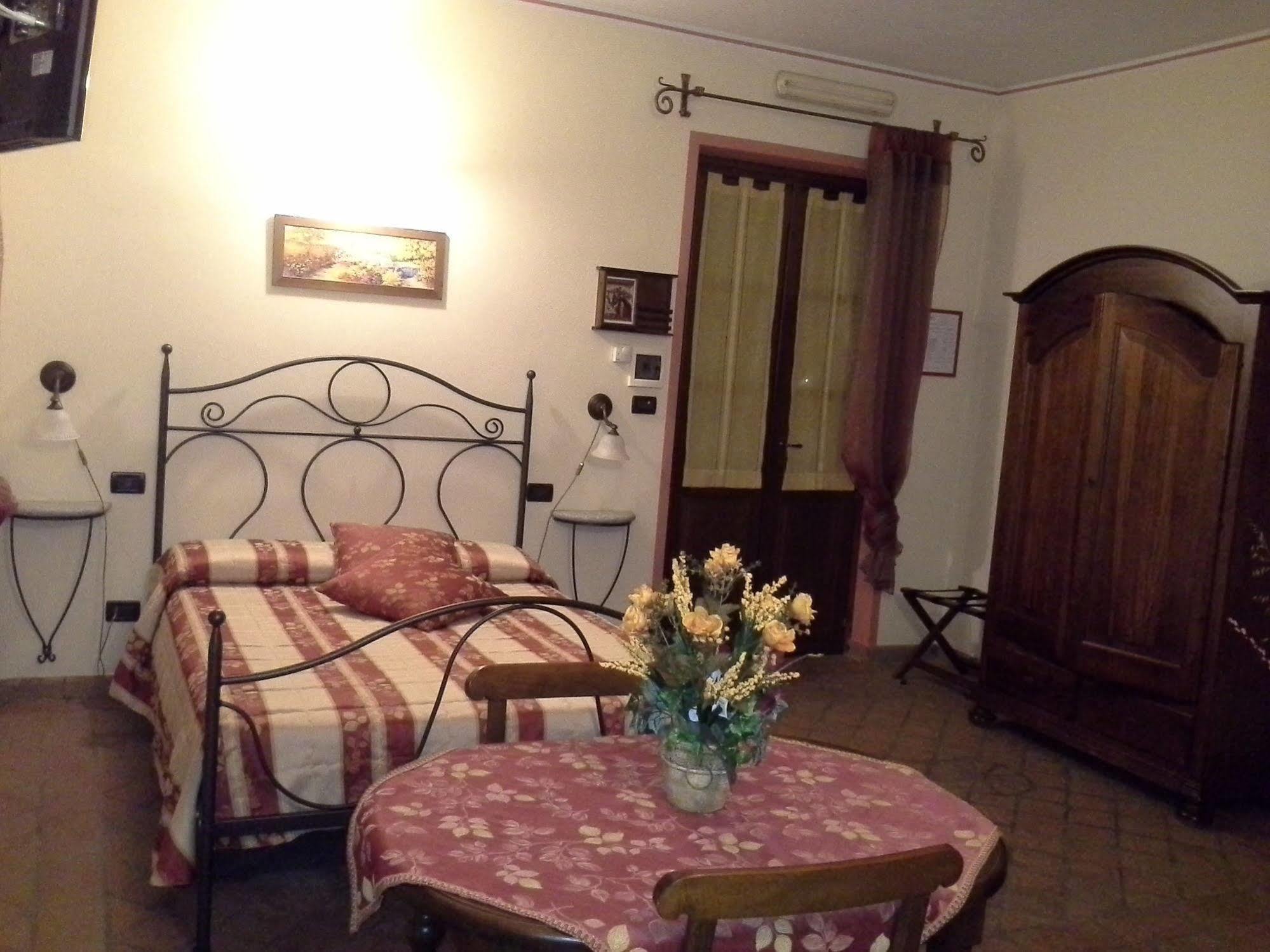 B&B Cascina Bellavista Tigliole Eksteriør billede